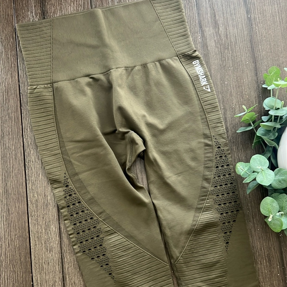 Gymshark leggings, Military Green. Like New. Size Medium